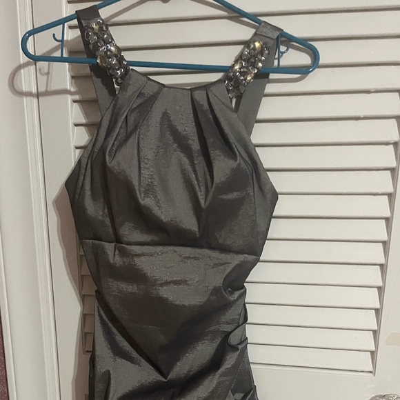 Pewter Cache dress, size 4. - Picture 4 of 4